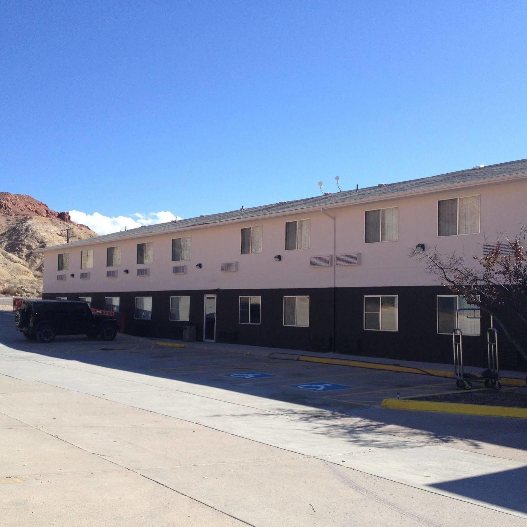 Days Inn By Wyndham Moab Luaran gambar