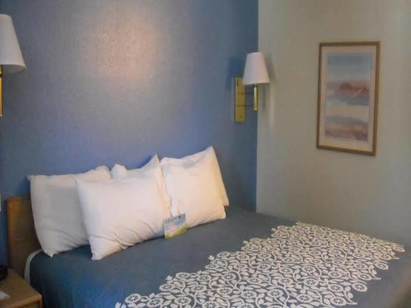 Days Inn By Wyndham Moab Luaran gambar